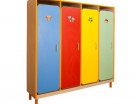 Шкафы для детской одежды на металлокаркасе и скамьи для одевания - u-office.su